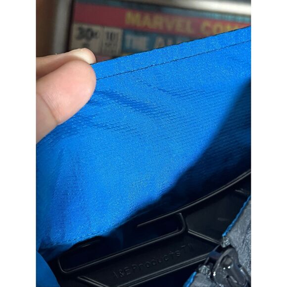 Vintage 90s Umbro Half Zip Windbreaker Jacket - Picture 6 of 6